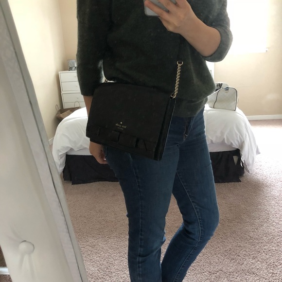 kate spade Handbags - Kate Spade ♠️ crossbody with bow